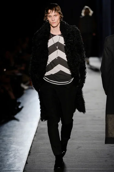 Look 37